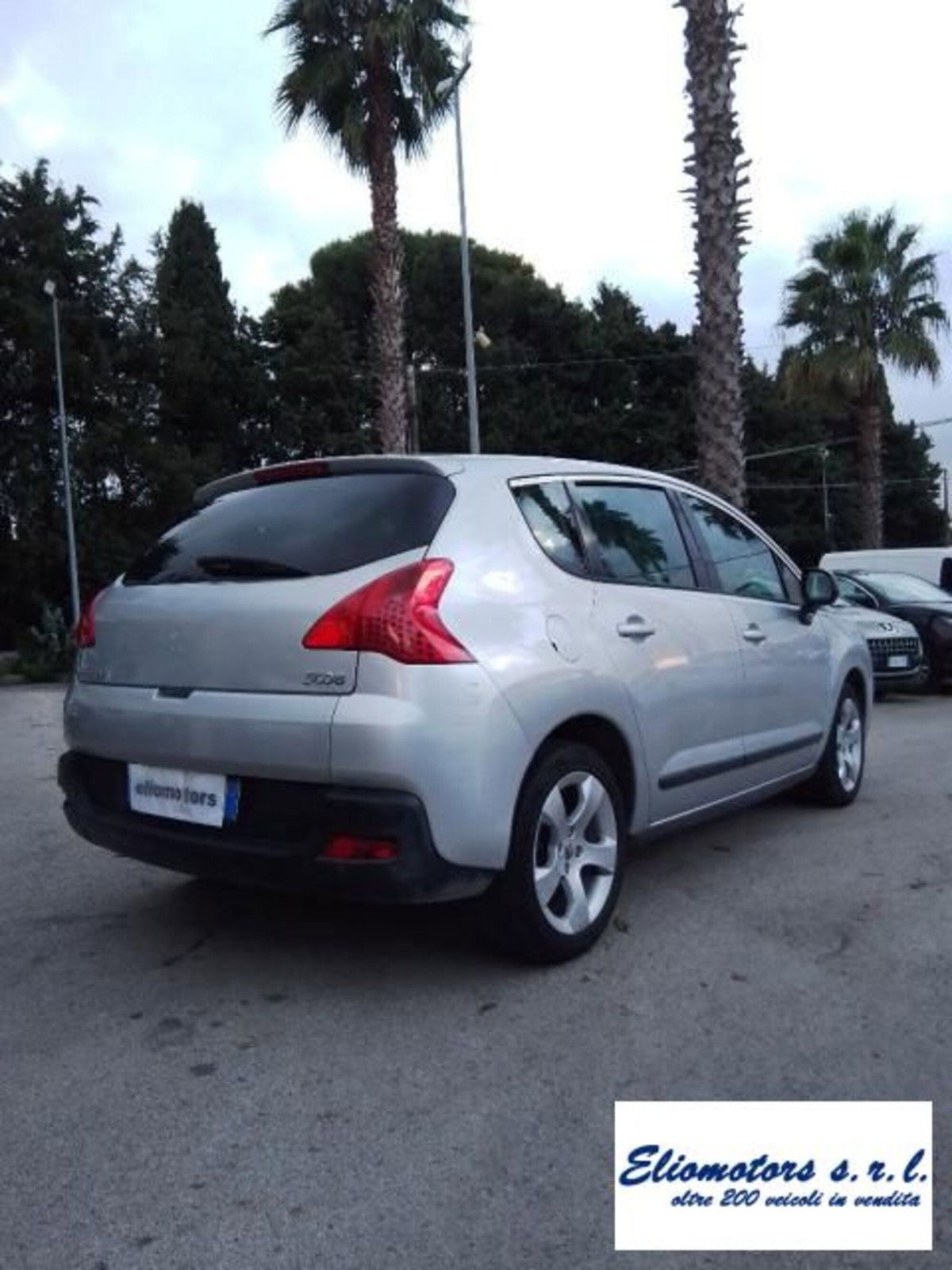 Peugeot 3008 2.0 HDi 150CV Business (9)