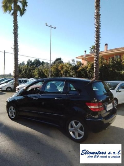 Mercedes-Benz Classe B 180 CDI (9)