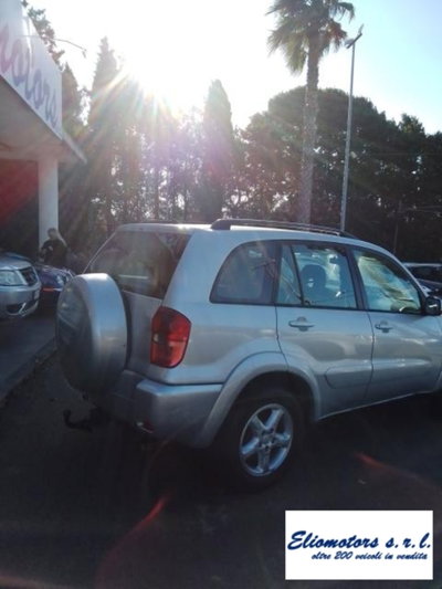 Toyota Rav4 Tdi D-4D cat 5 porte (13)