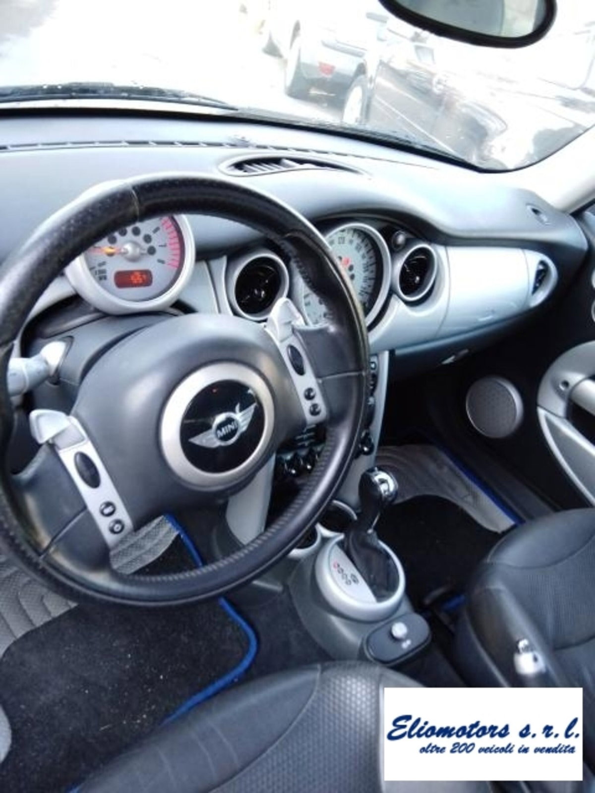 MINI Mini 1.6 16V Cooper (10)