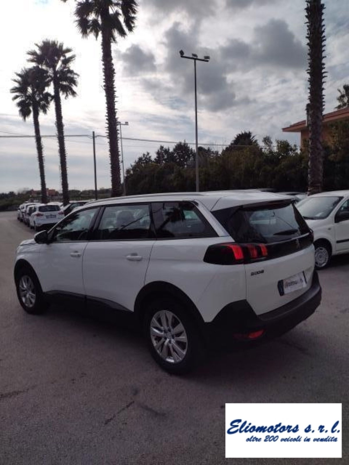 Peugeot 5008 BlueHDi 120 S&S Business (8)