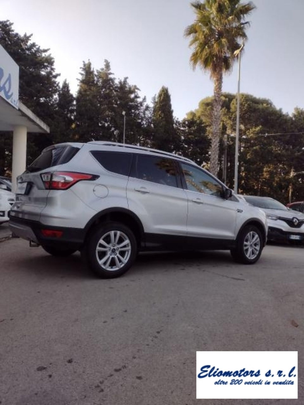 Ford Kuga 1.5 TDCI 120 CV S&S 2WD Plus (10)
