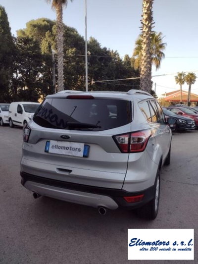 Ford Kuga 1.5 TDCI 120 CV S&S 2WD Plus (6)
