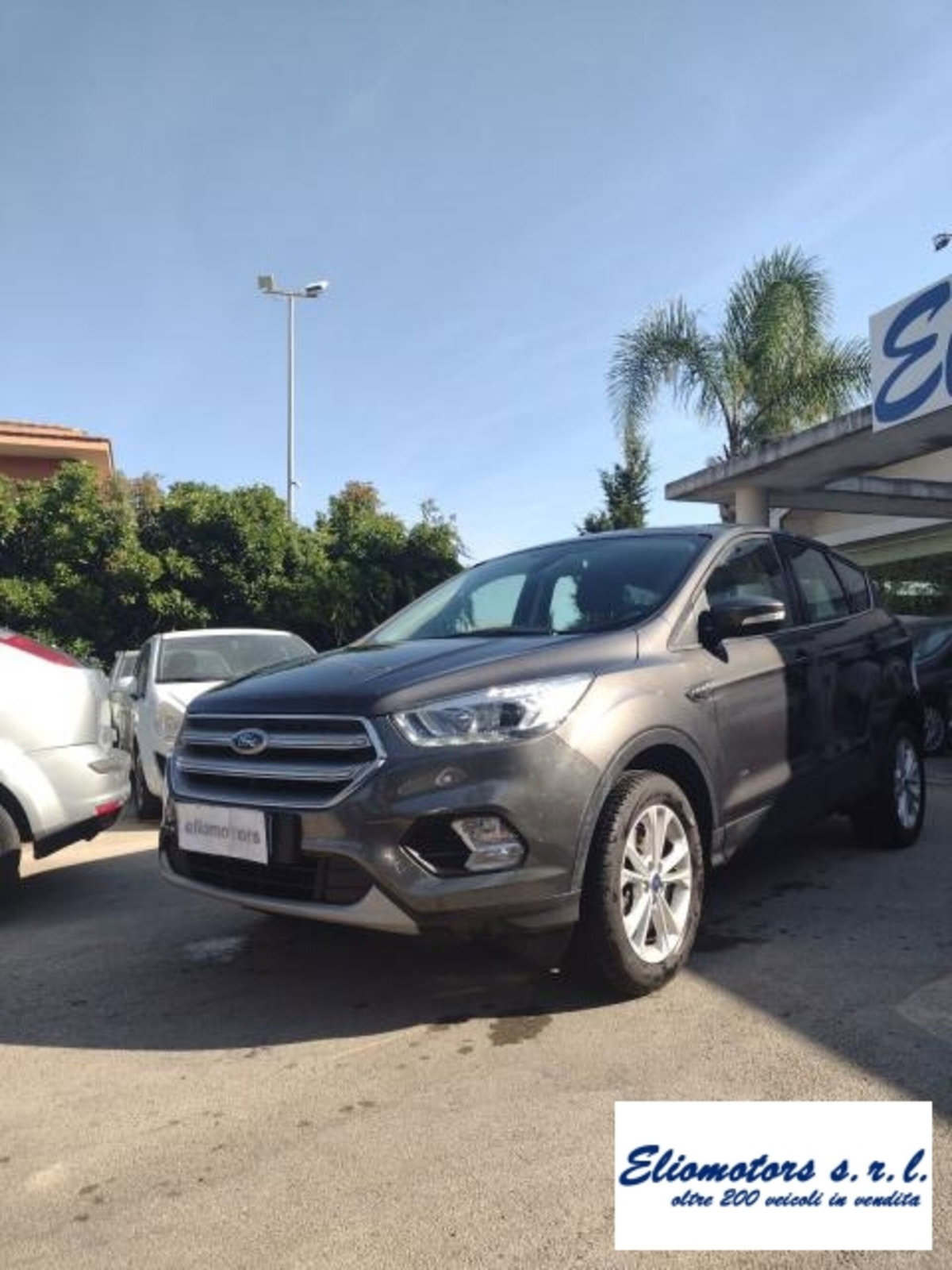 Ford Kuga 2.0 TDCI 150 CV S&S 4WD Titanium X (4)