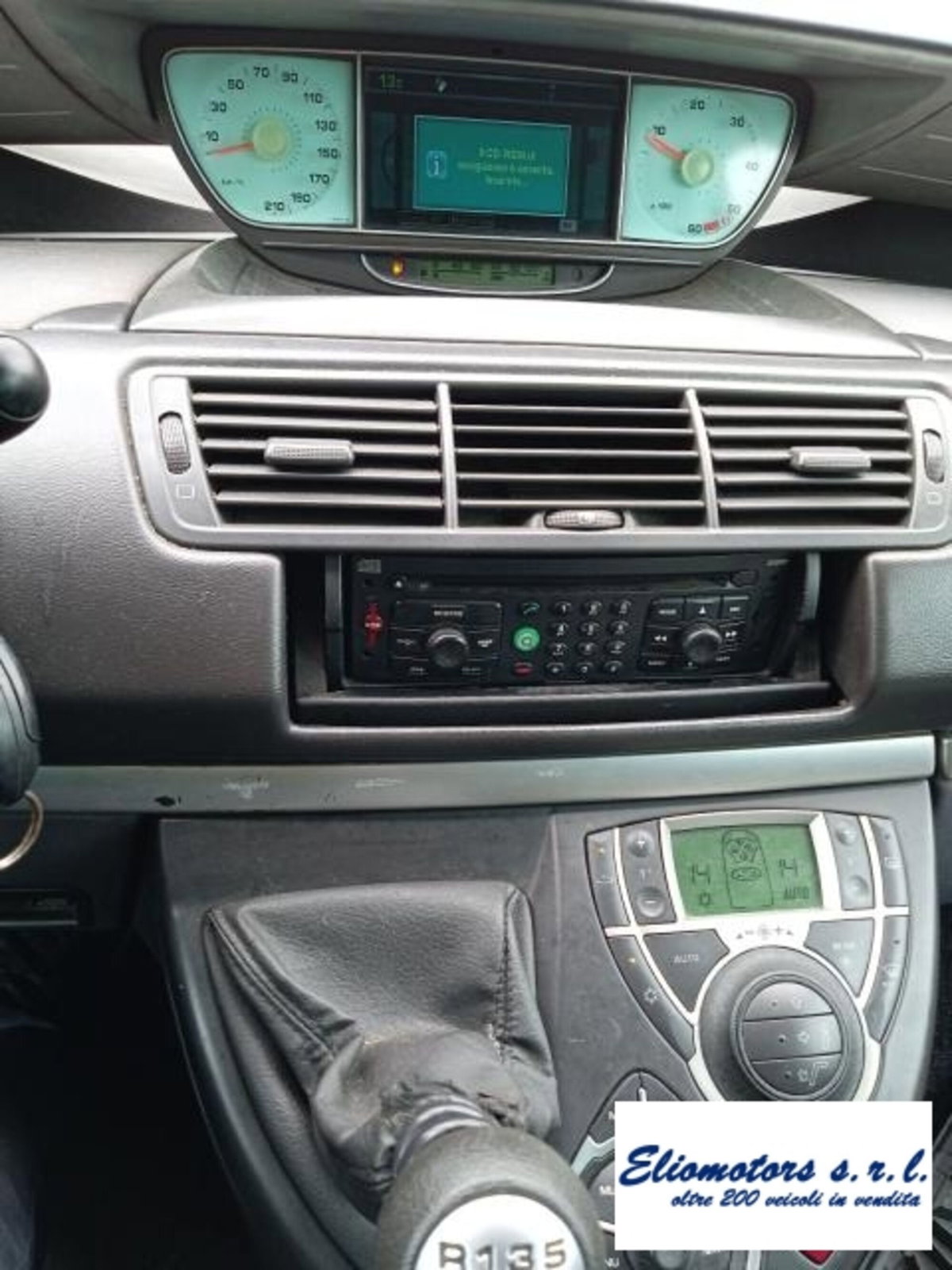 Peugeot 807 HDi FAP ST (10)