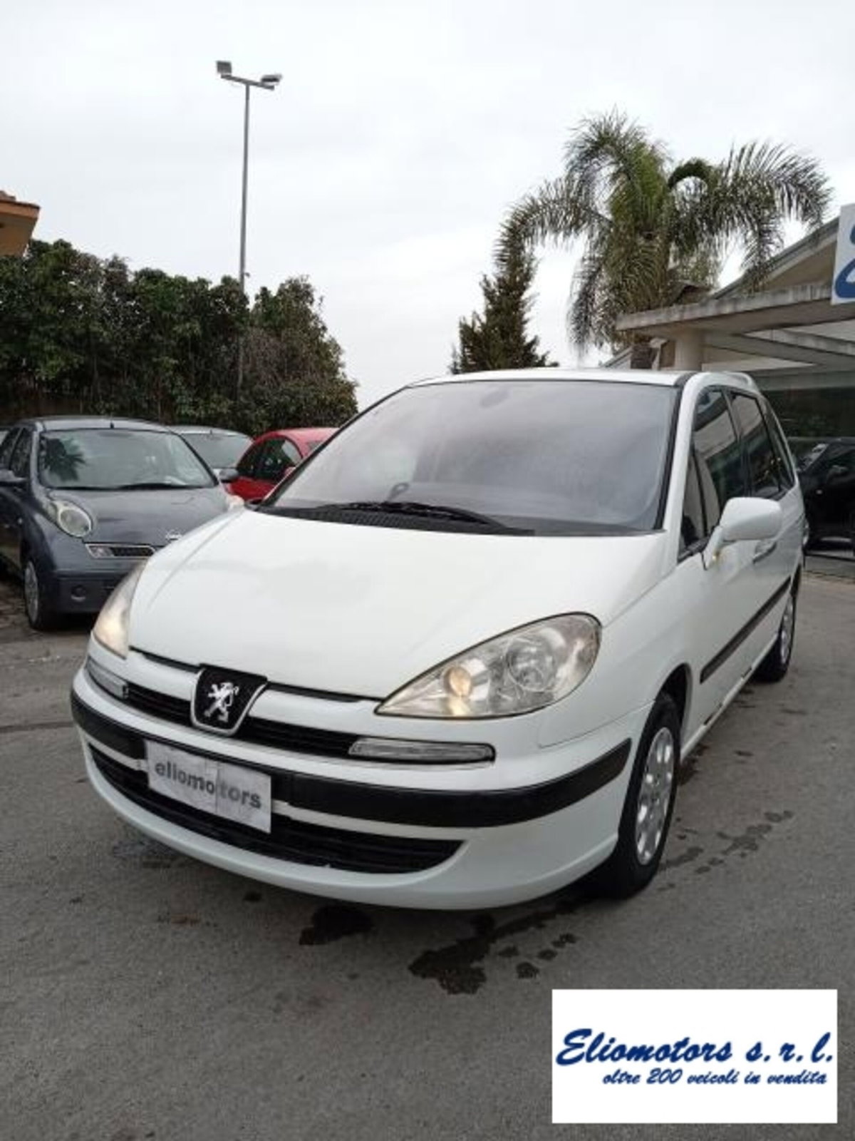 Peugeot 807 HDi FAP ST (2)
