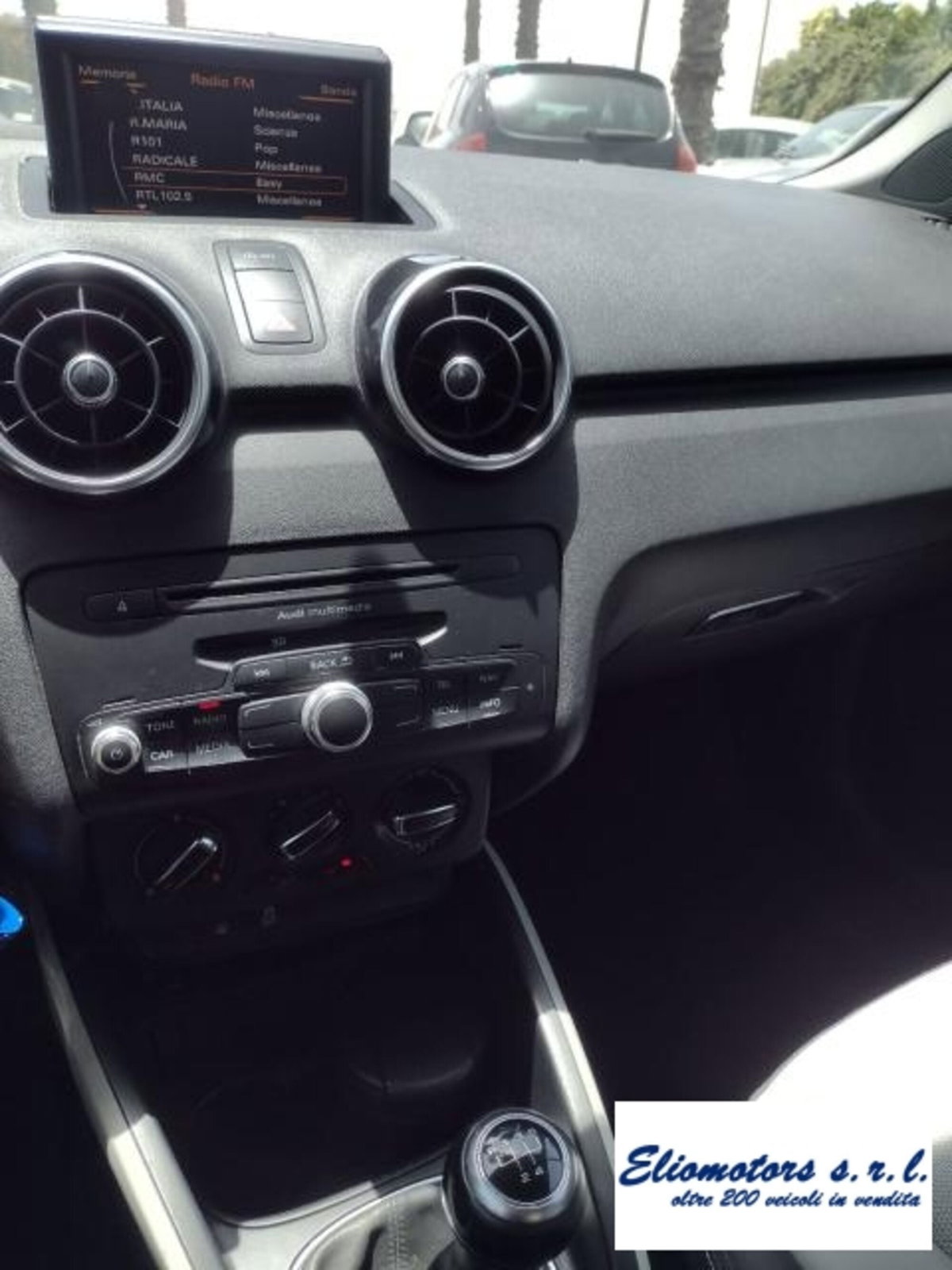 Audi A1 1.6 TDI 105 CV Ambition (6)