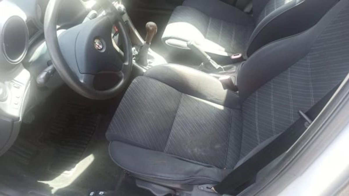 Alfa Romeo 156 1.8i 16V Twin Spark cat (4)