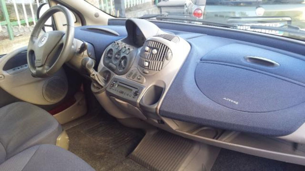 Fiat Multipla 1.6 16V Natural Power Dynamic (4)