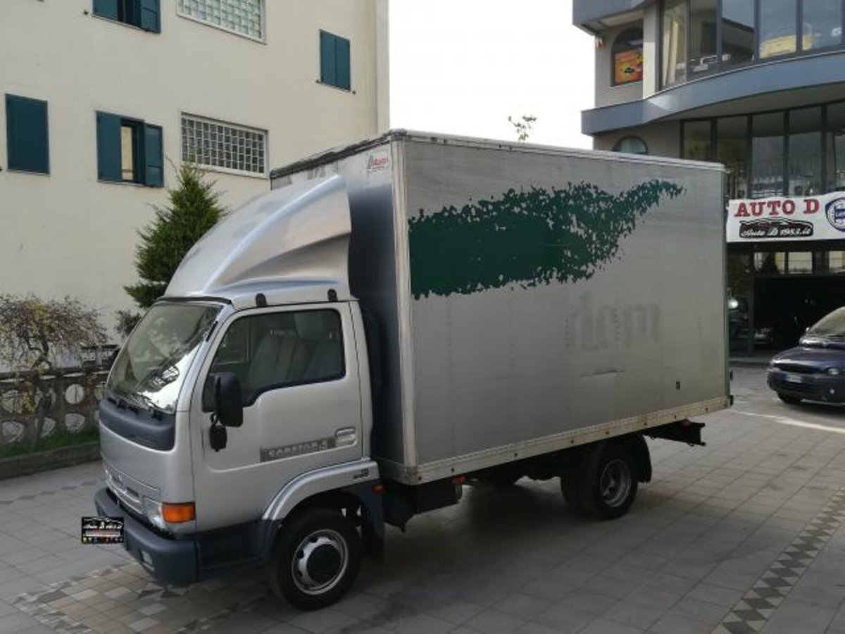 Nissan Cabstar 28.10 3.0 Tdi PC Cabinato L