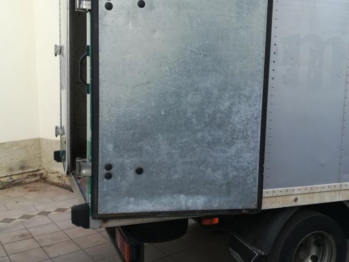 Nissan Cabstar 28.10 3.0 Tdi PC Cabinato L (10)