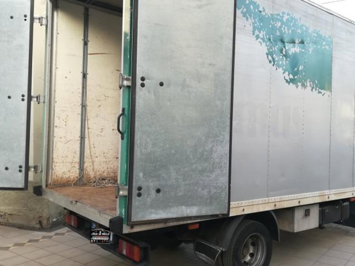 Nissan Cabstar 28.10 3.0 Tdi PC Cabinato L (14)