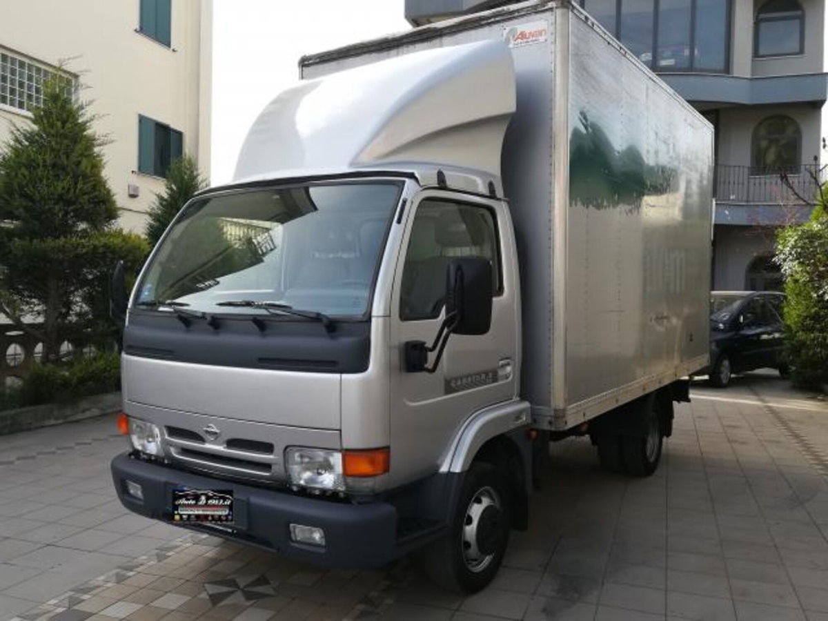 Nissan Cabstar 28.10 3.0 Tdi PC Cabinato L (4)