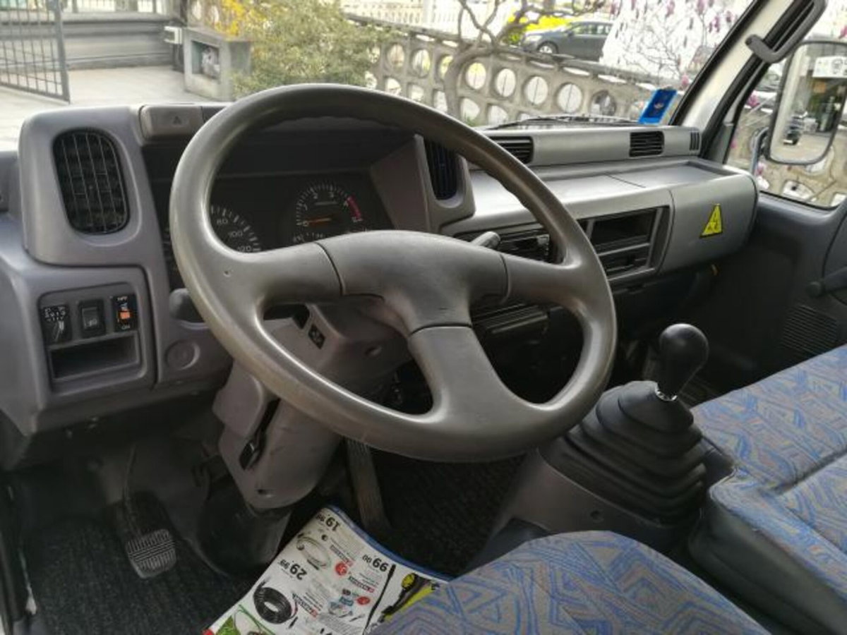 Nissan Cabstar 28.10 3.0 Tdi PC Cabinato L (6)