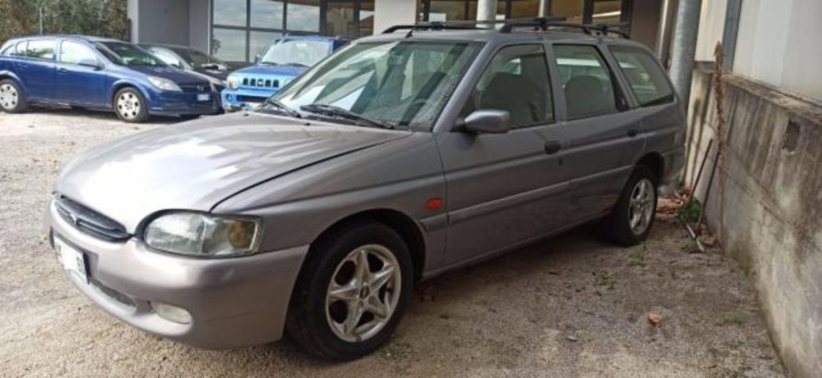 Ford Escort Station Wagon 1.6 diesel S.W. 5 porte CL Voyager
