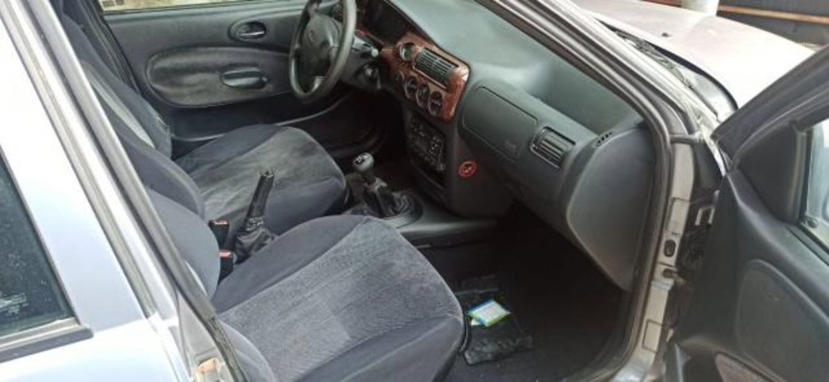 Ford Escort Station Wagon 1.6 diesel S.W. 5 porte CL Voyager (6)