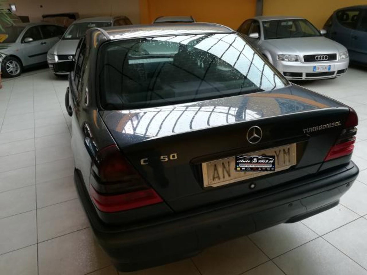 Mercedes-Benz Classe C 250 turbodiesel cat Elegance (3)