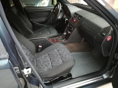 Mercedes-Benz Classe C 250 turbodiesel cat Elegance (8)
