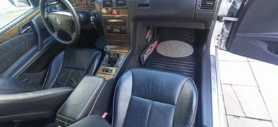 Mercedes-Benz Classe E 200 Kompressor cat Avantgarde (8)