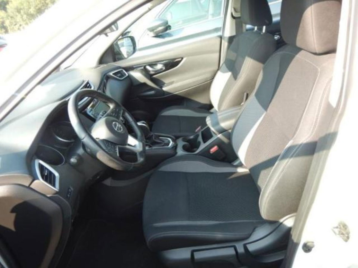 Nissan Qashqai 1.5 dCi Business (6)