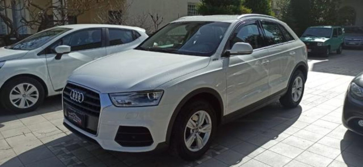 Audi Q3 2.0 TDI 120 CV S tronic Design (3)