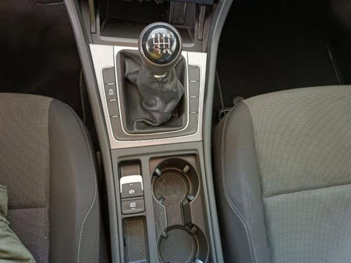 Volkswagen Golf 1.2 TSI 105 CV 5p. Trendline BlueMotion Technology (10)