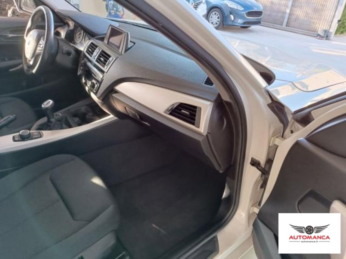 BMW Serie 1 116d 5p. Sport (13)