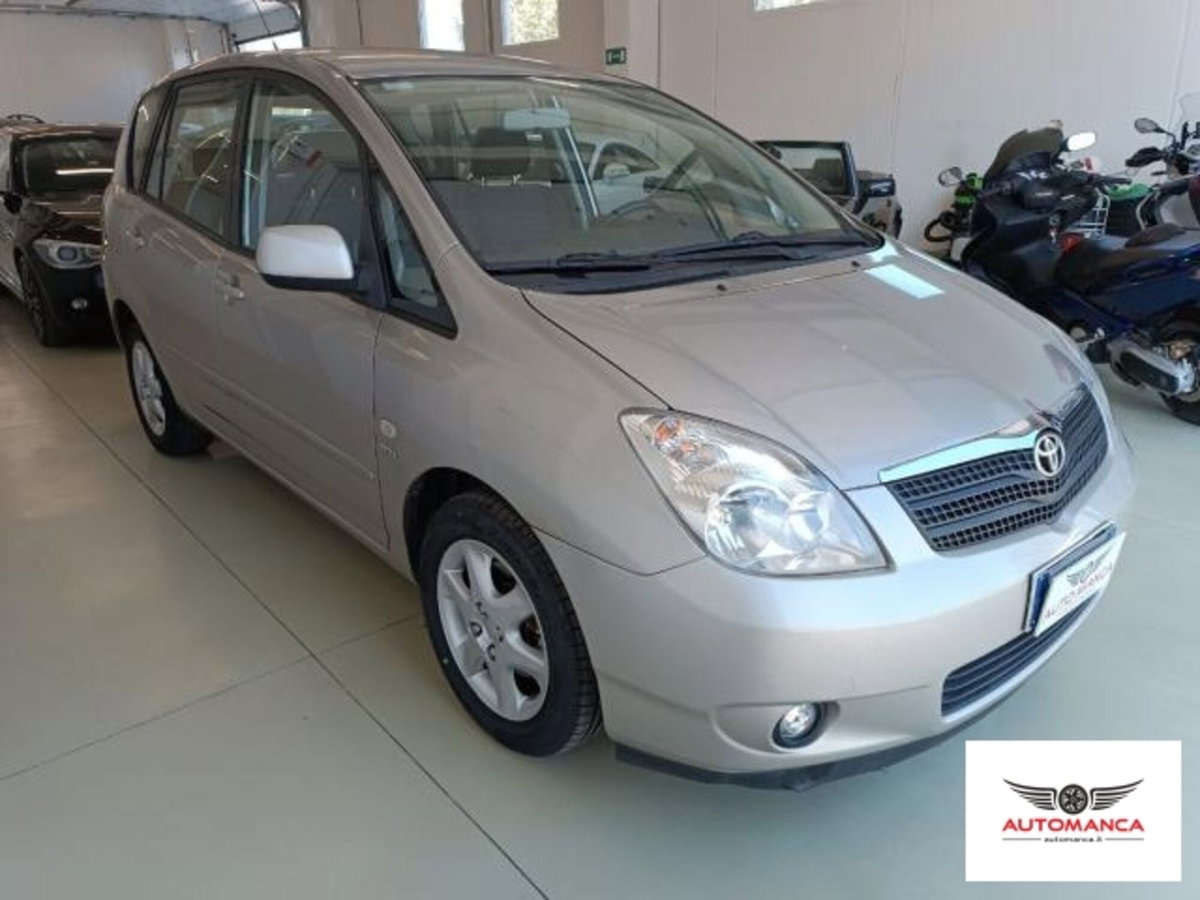 Toyota Corolla Verso 1.8 16V (3)