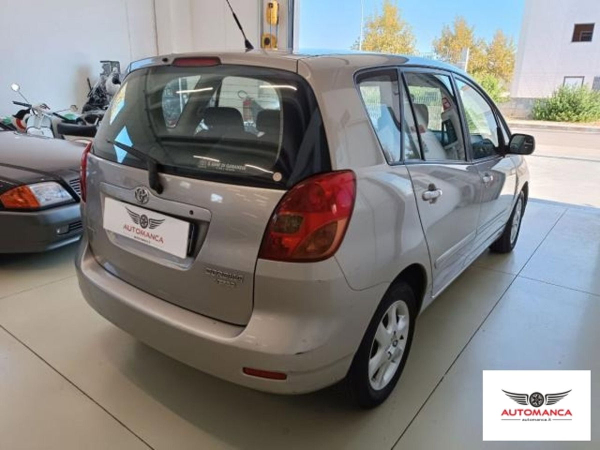 Toyota Corolla Verso 1.8 16V (5)