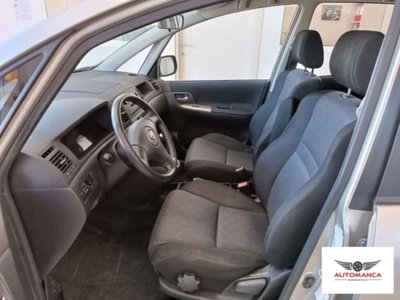 Toyota Corolla Verso 1.8 16V (7)