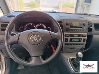 Toyota Corolla Verso 1.8 16V (8)