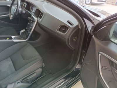 Volvo V60 D2 1.6 Powershift (14)