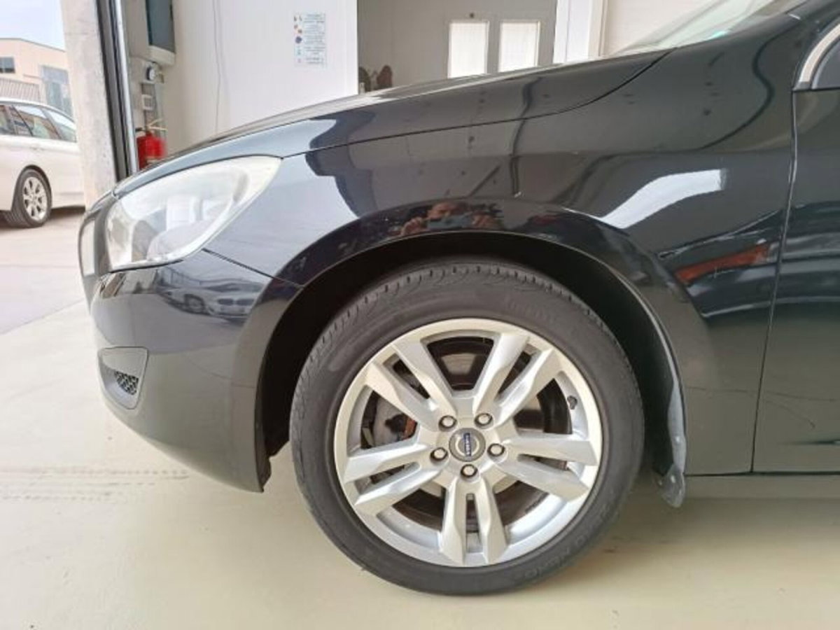 Volvo V60 D2 1.6 Powershift (19)