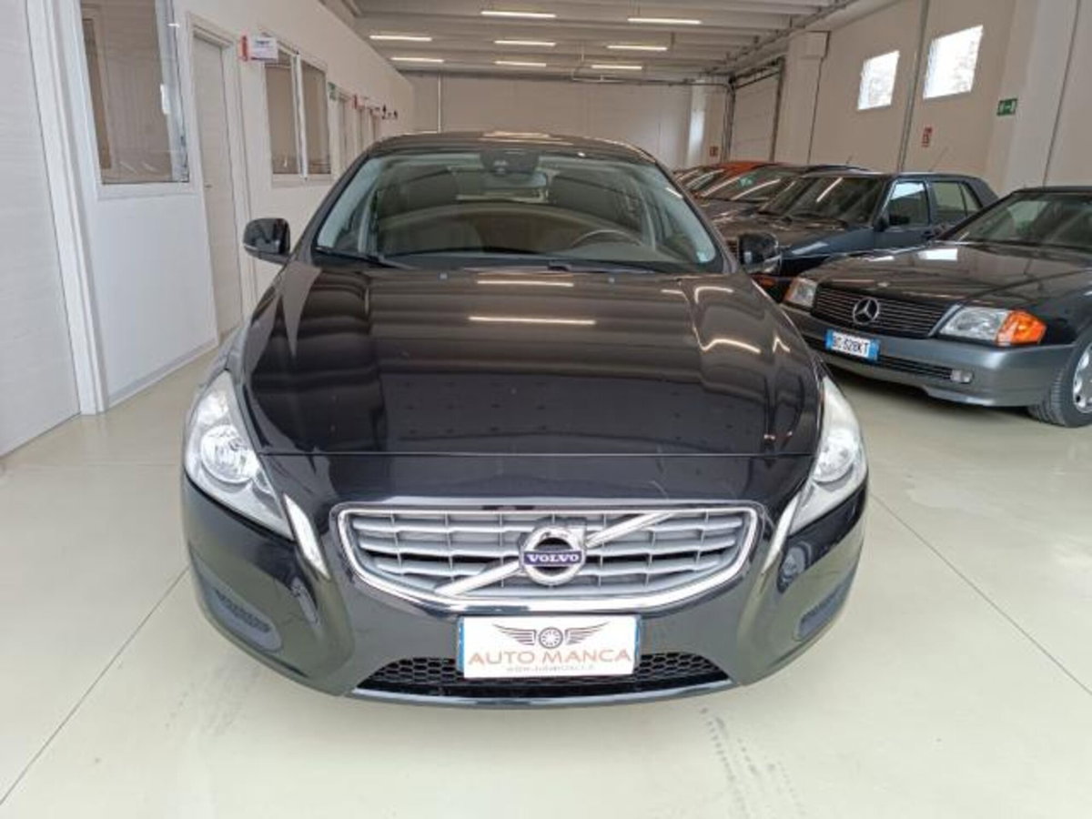 Volvo V60 D2 1.6 Powershift (2)