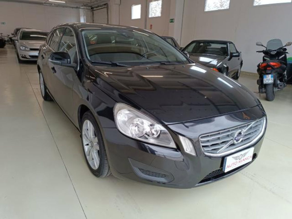 Volvo V60 D2 1.6 Powershift (3)