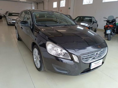 Volvo V60 D2 1.6 Powershift (3)