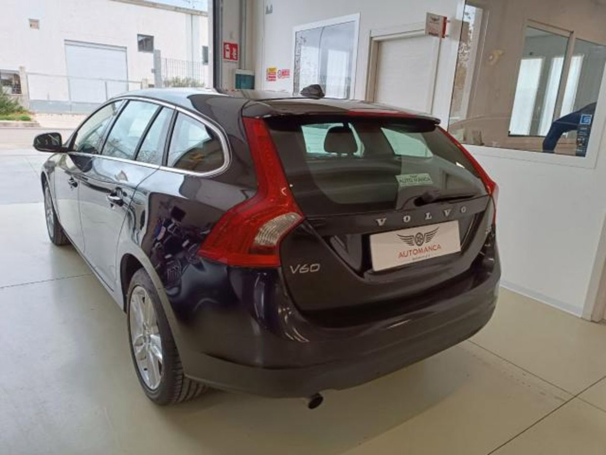 Volvo V60 D2 1.6 Powershift (4)