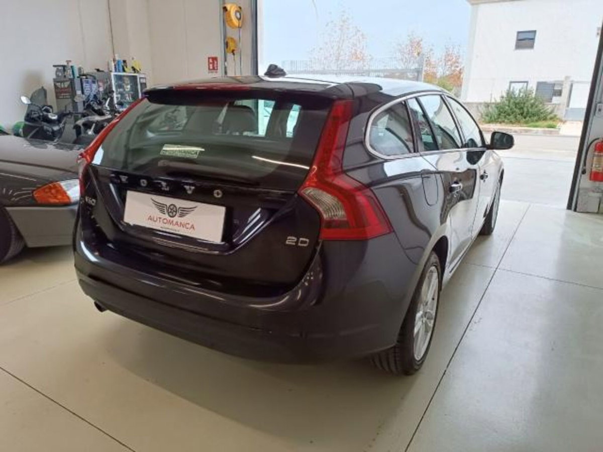Volvo V60 D2 1.6 Powershift (6)