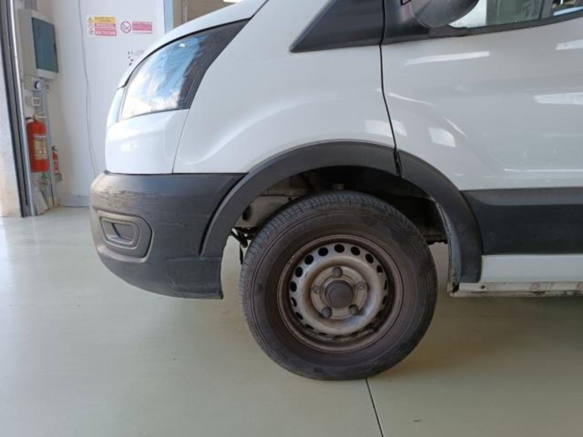Ford Transit Furgone 350 2.0TDCiEcoBlue170CV PL-SL-TA-DC Furg.Jumbo Trend (18)