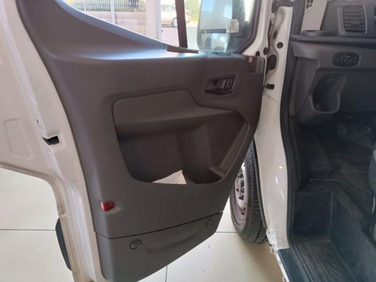 Ford Transit Furgone 350 2.0TDCiEcoBlue170CV PL-SL-TA-DC Furg.Jumbo Trend (7)
