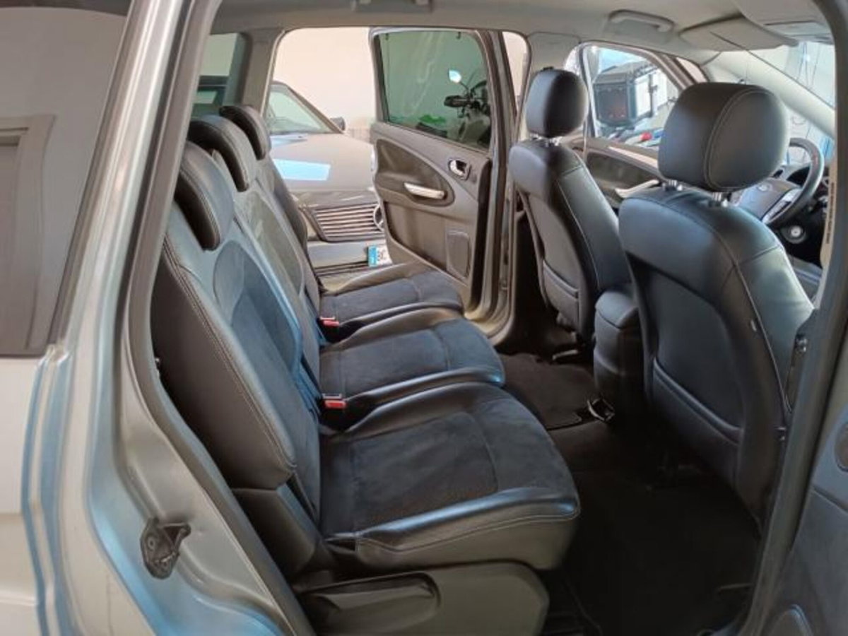 Ford S-Max 2.0 TDCi 140CV (17)