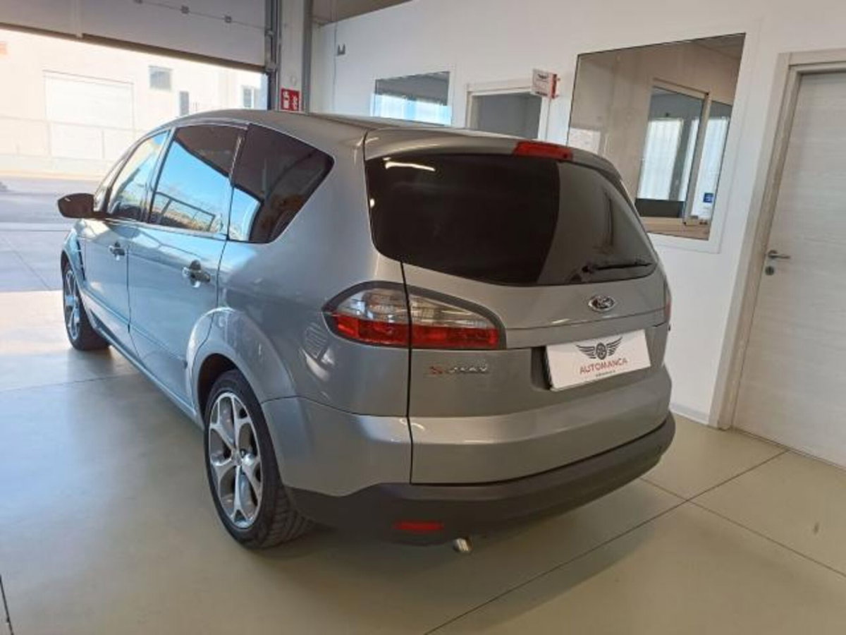 Ford S-Max 2.0 TDCi 140CV (4)