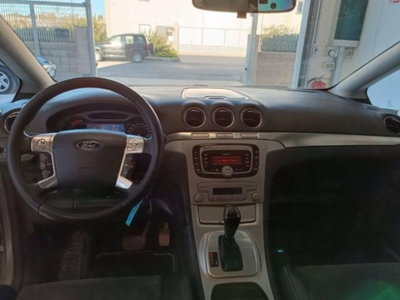 Ford S-Max 2.0 TDCi 140CV (9)