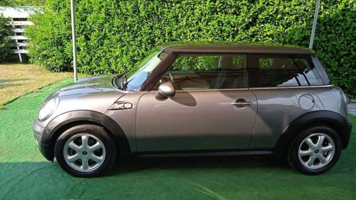 MINI Mini 1.4 16V One Pepper (9)
