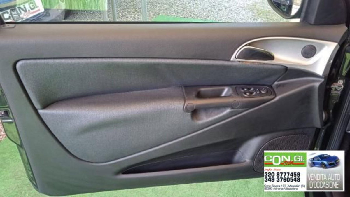 Lancia Ypsilon 1.2 New Oro (10)