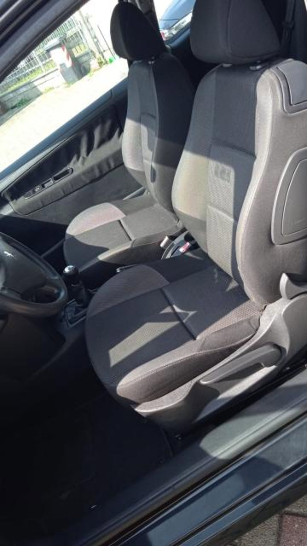 Peugeot 207 VTi 95CV 5p. Energie Sport (10)