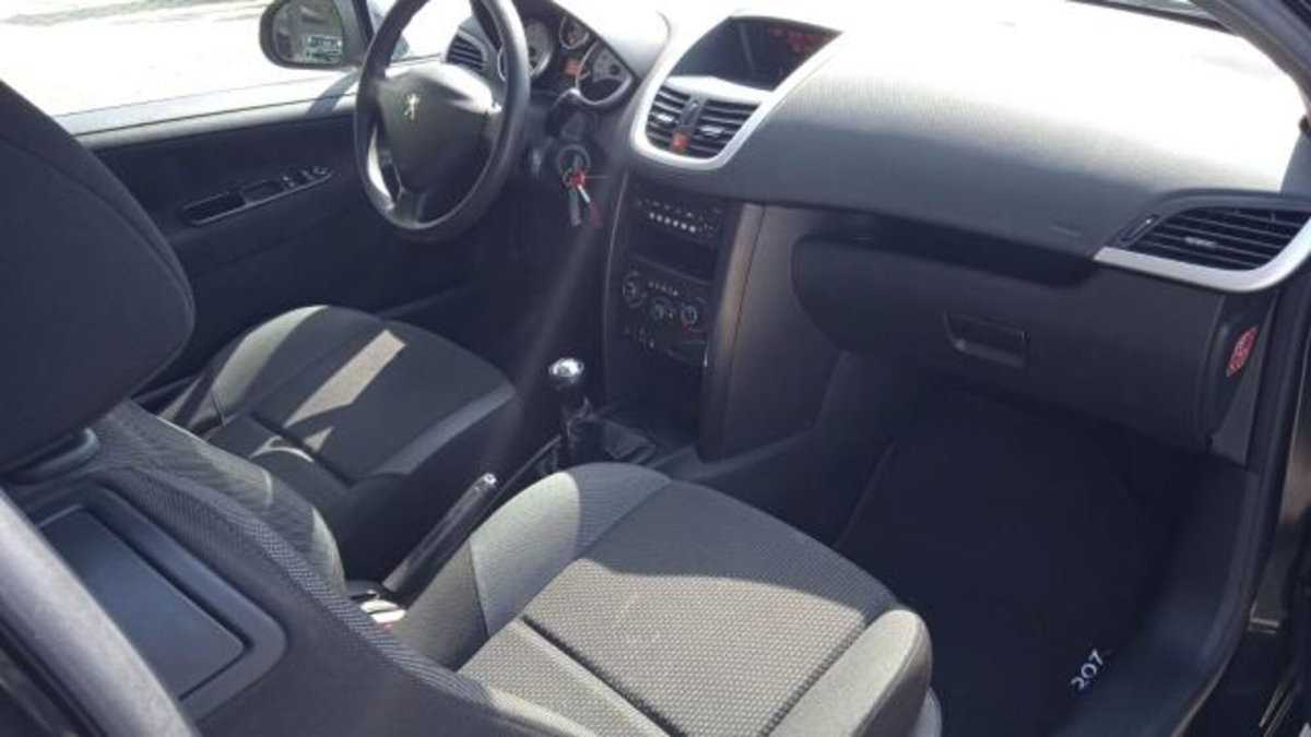 Peugeot 207 VTi 95CV 5p. Energie Sport (17)