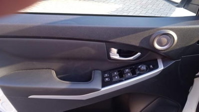 Ssangyong Korando 2.2 Diesel AWD MT Limited (12)