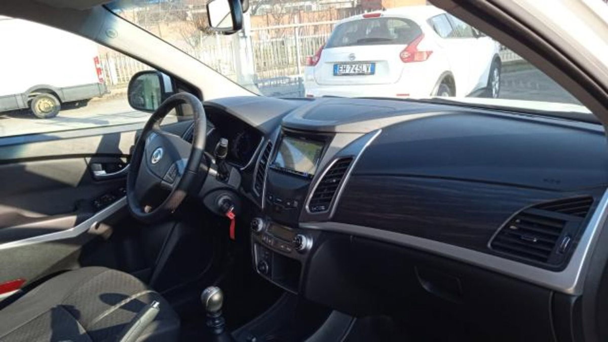 Ssangyong Korando 2.2 Diesel AWD MT Limited (5)