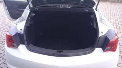 Opel Astra GTC 1.4 Turbo 120CV S&S 3 porte Cosmo (17)